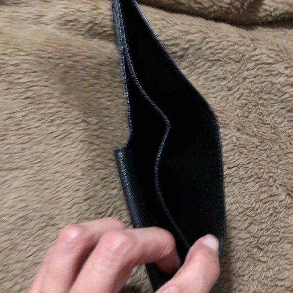 LOUIS VUITTON BLACK EPI BIFOLD WALLET - Picture 10 of 11